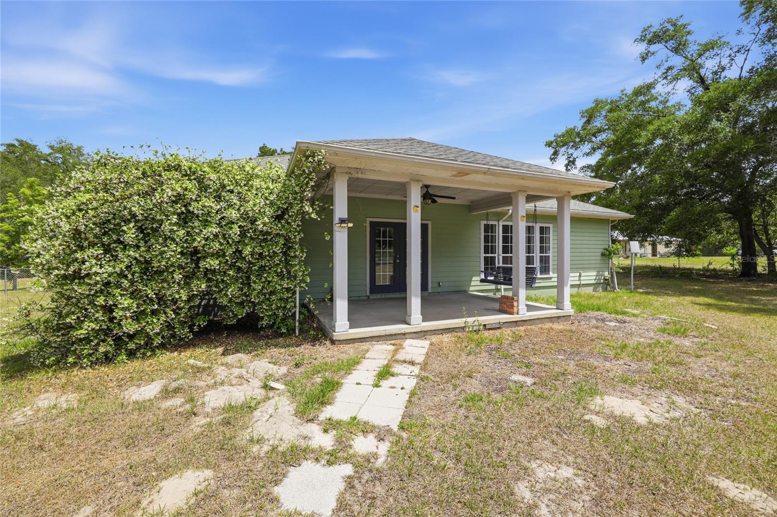 EXECUTIVE HOMES - Residential