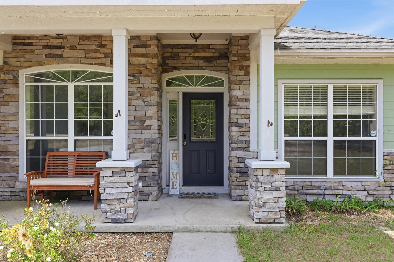 EXECUTIVE HOMES - Residential