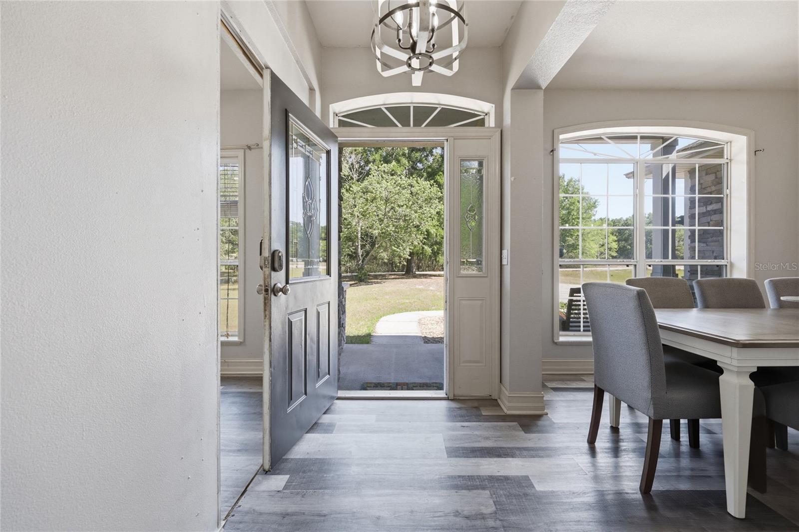 EXECUTIVE HOMES - Residential