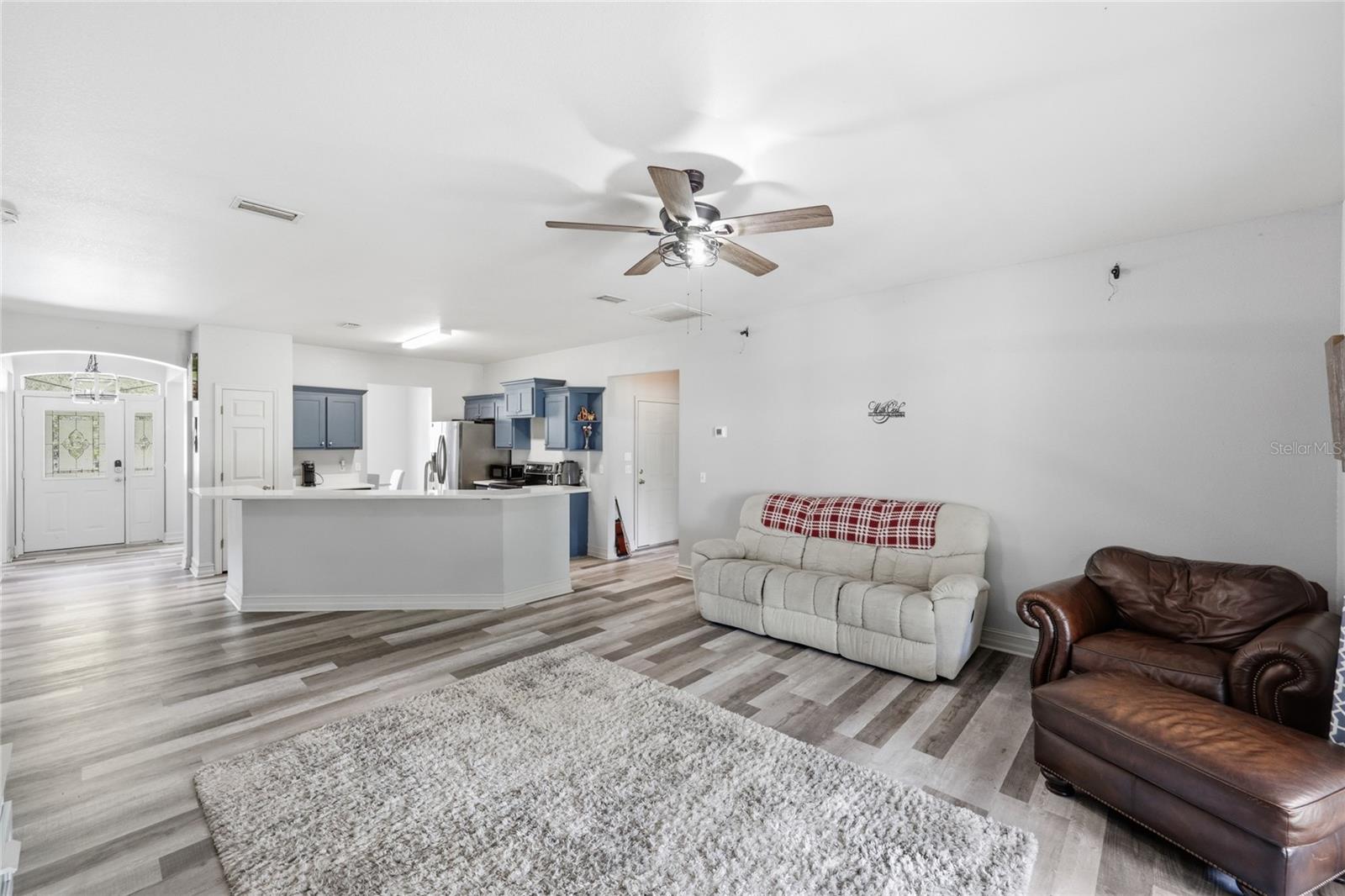 EXECUTIVE HOMES - Residential