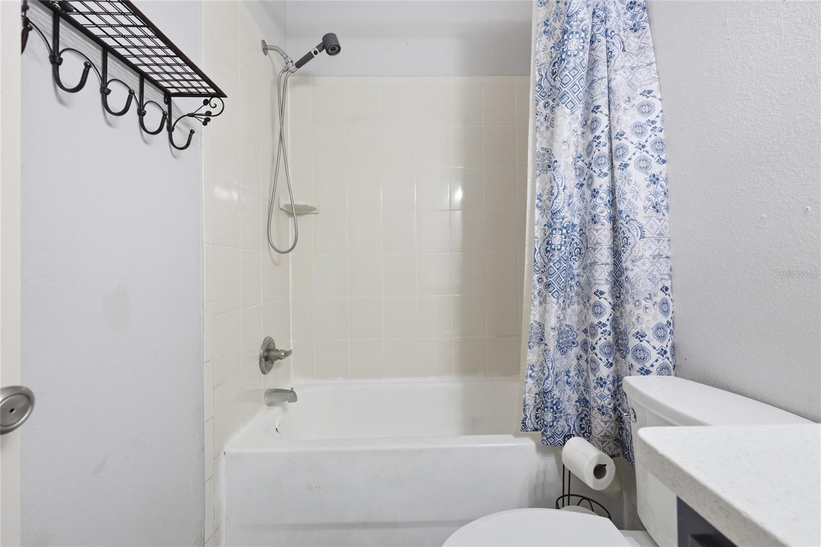 EXECUTIVE HOMES - Residential