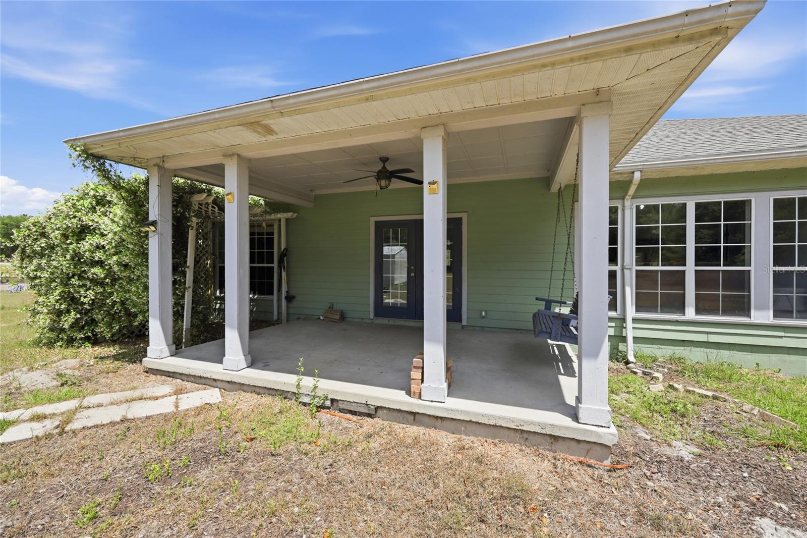 EXECUTIVE HOMES - Residential