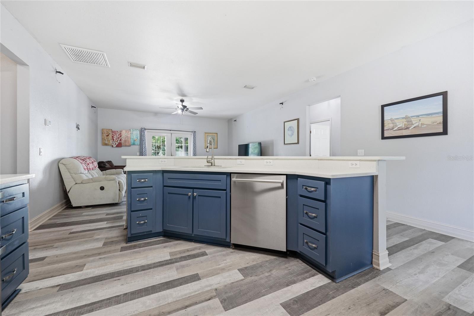 EXECUTIVE HOMES - Residential