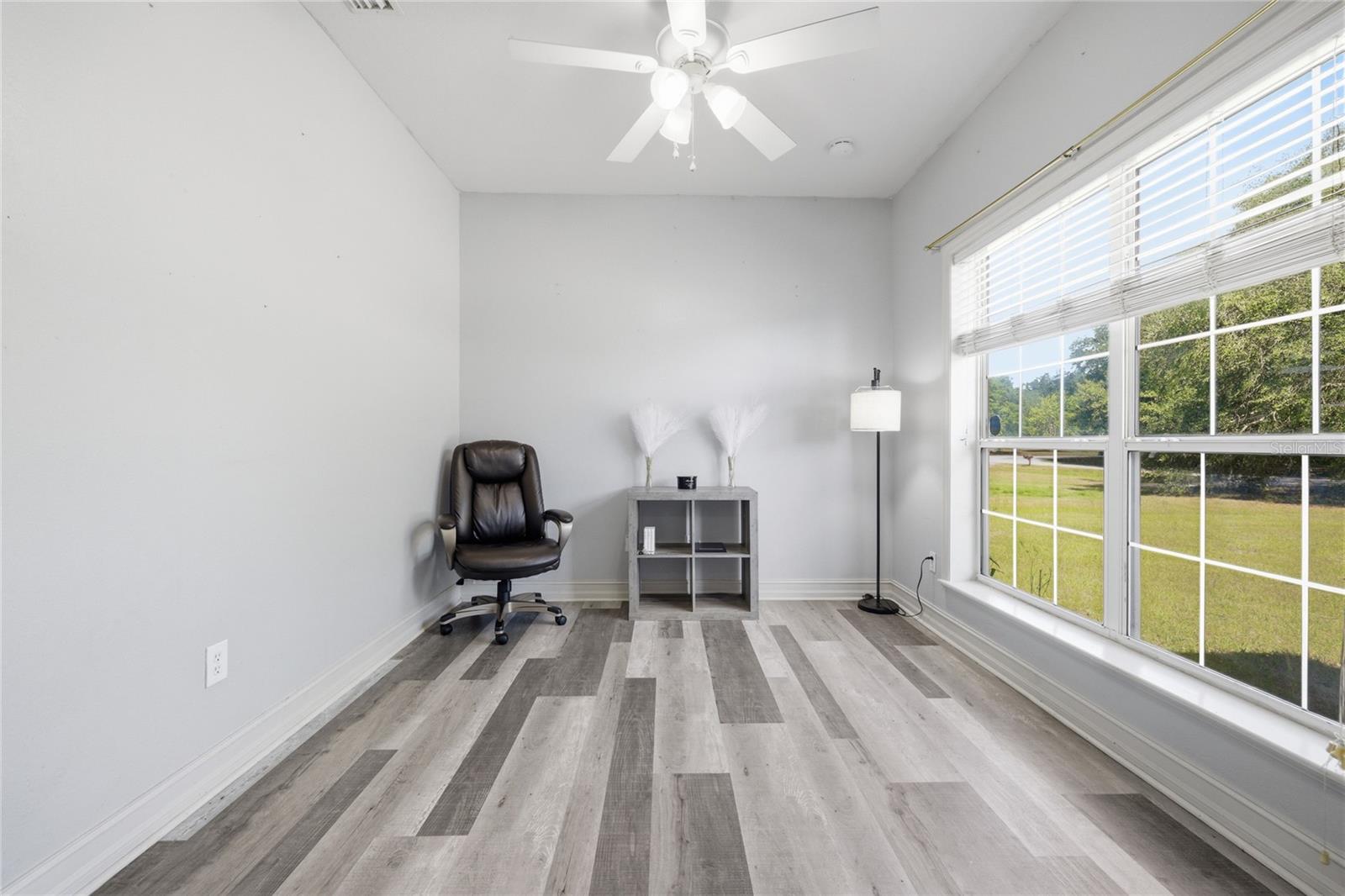 EXECUTIVE HOMES - Residential