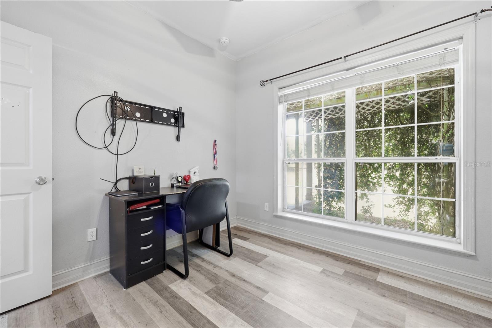 EXECUTIVE HOMES - Residential