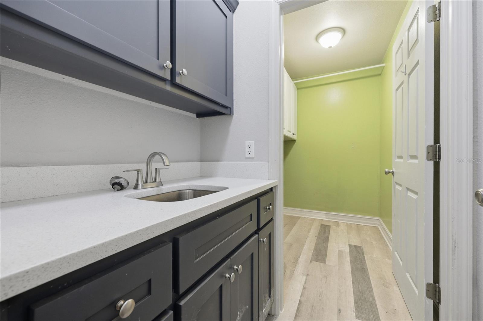 EXECUTIVE HOMES - Residential
