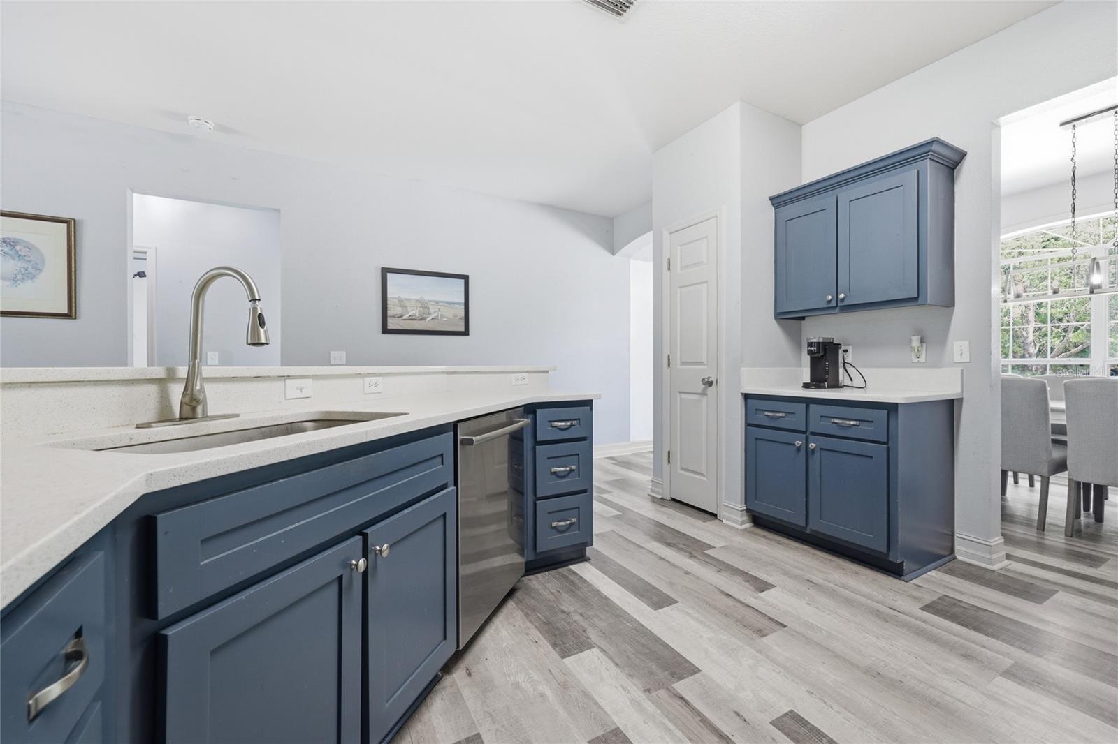 EXECUTIVE HOMES - Residential