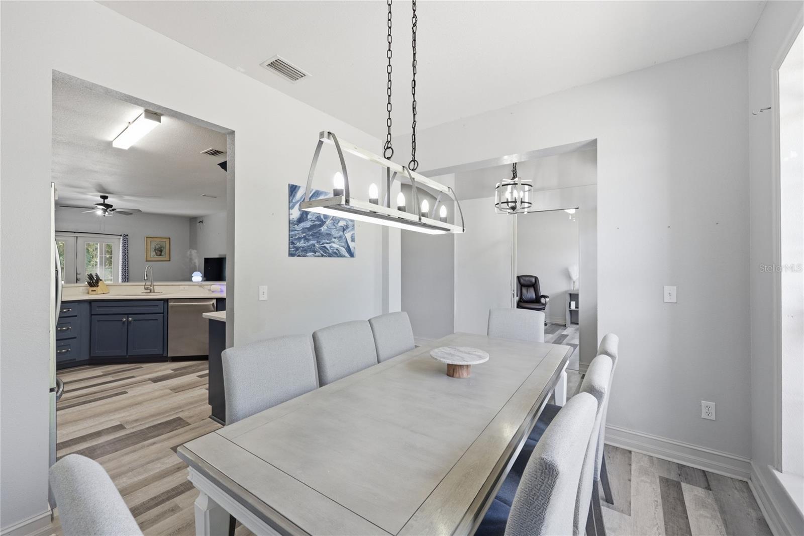 EXECUTIVE HOMES - Residential