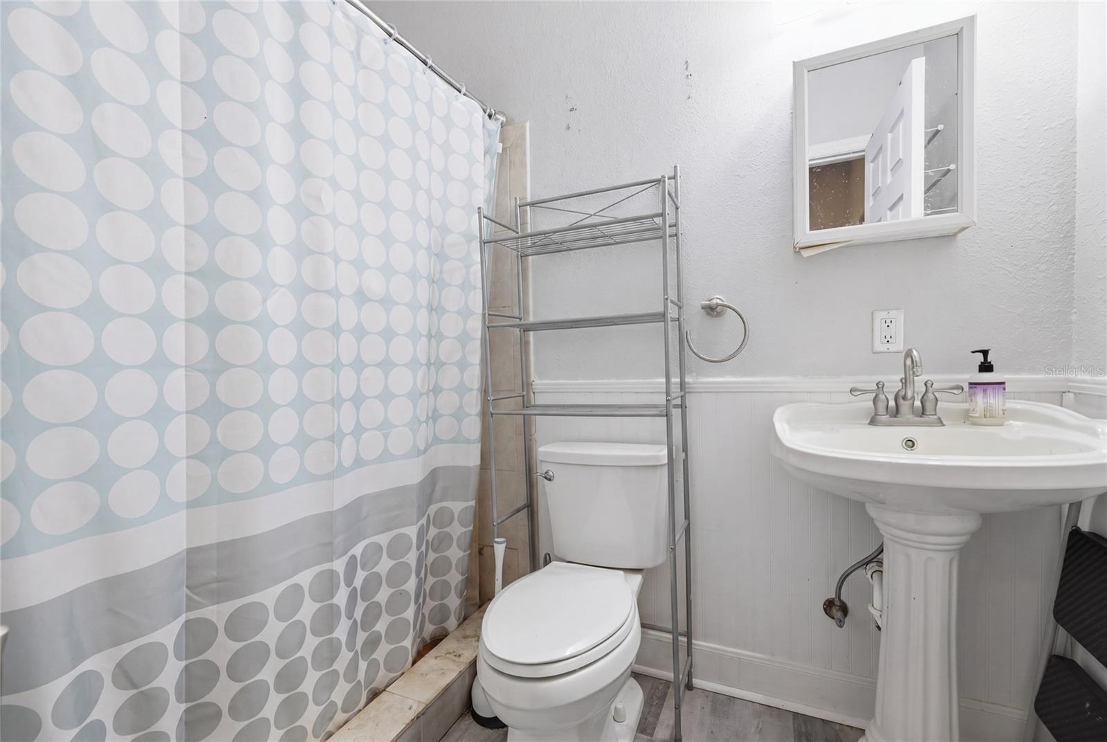 EXECUTIVE HOMES - Residential