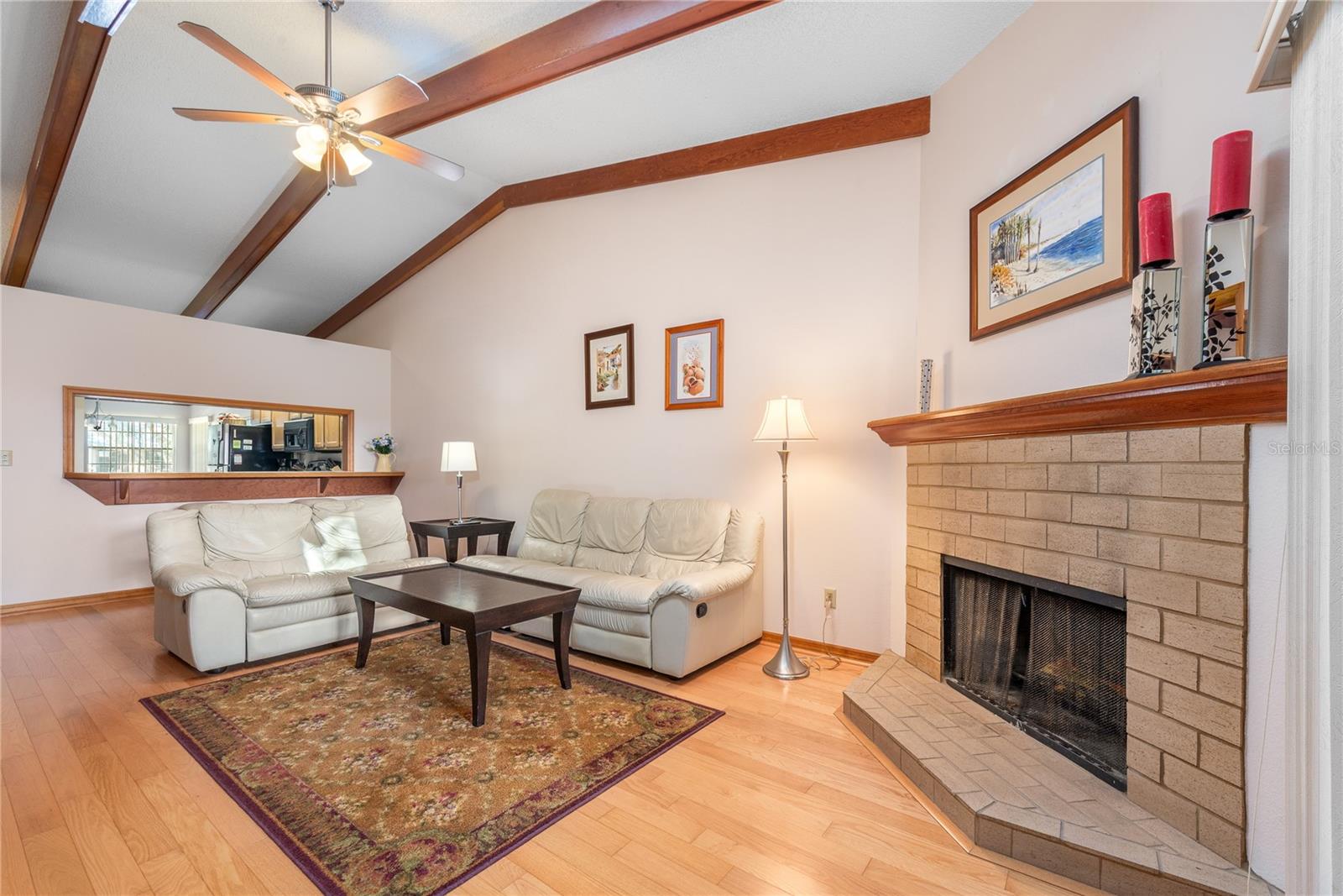 LAUREL OAKS AT COUNT - Residential