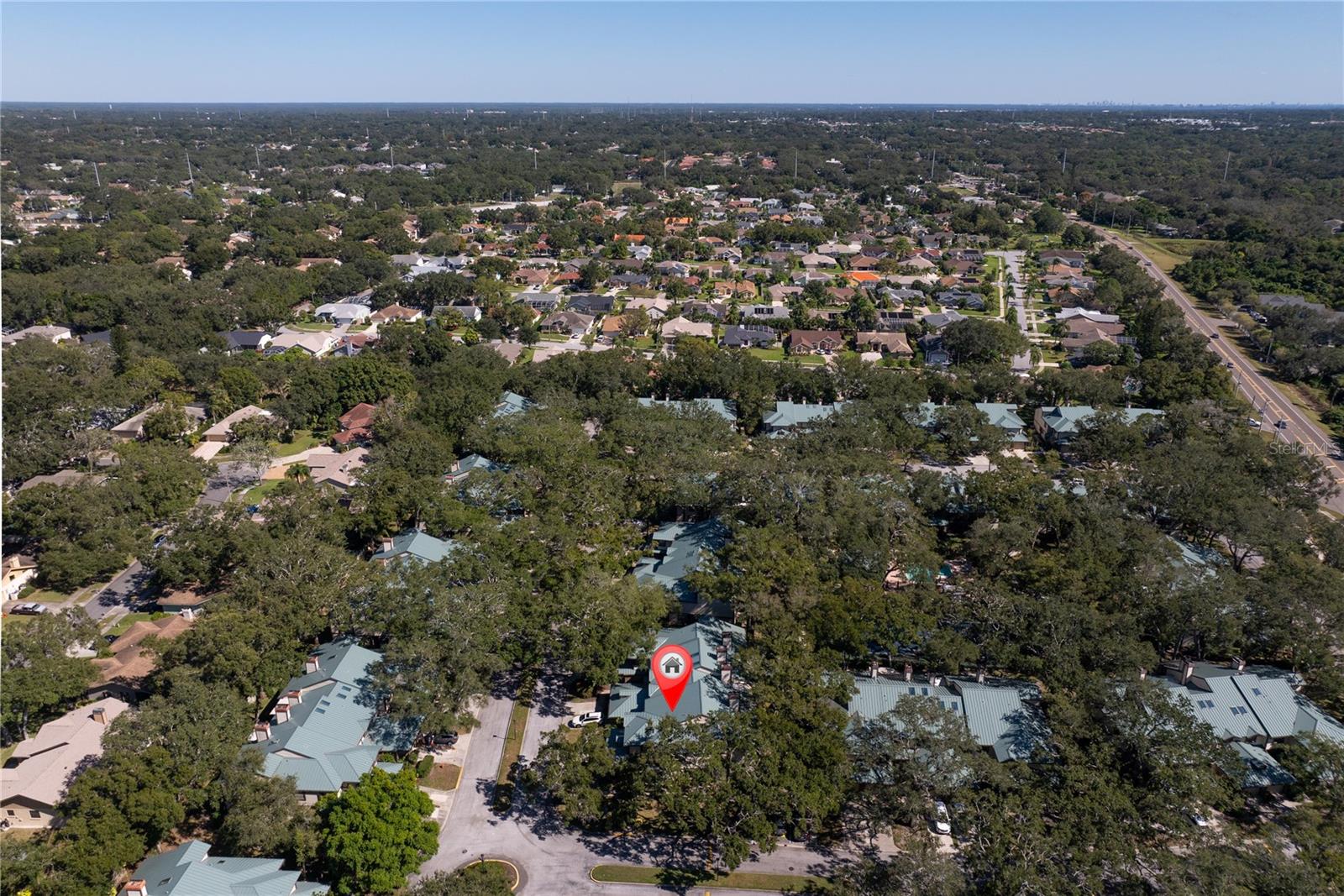 LAUREL OAKS AT COUNT - Residential