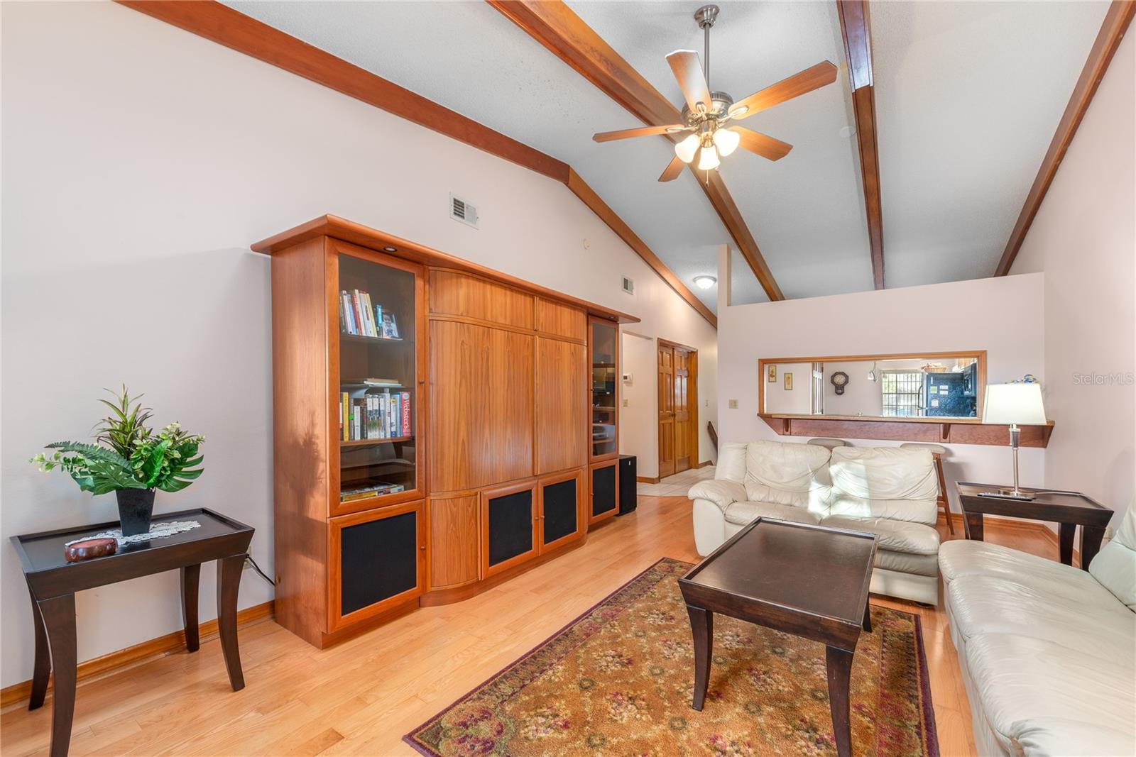 LAUREL OAKS AT COUNT - Residential