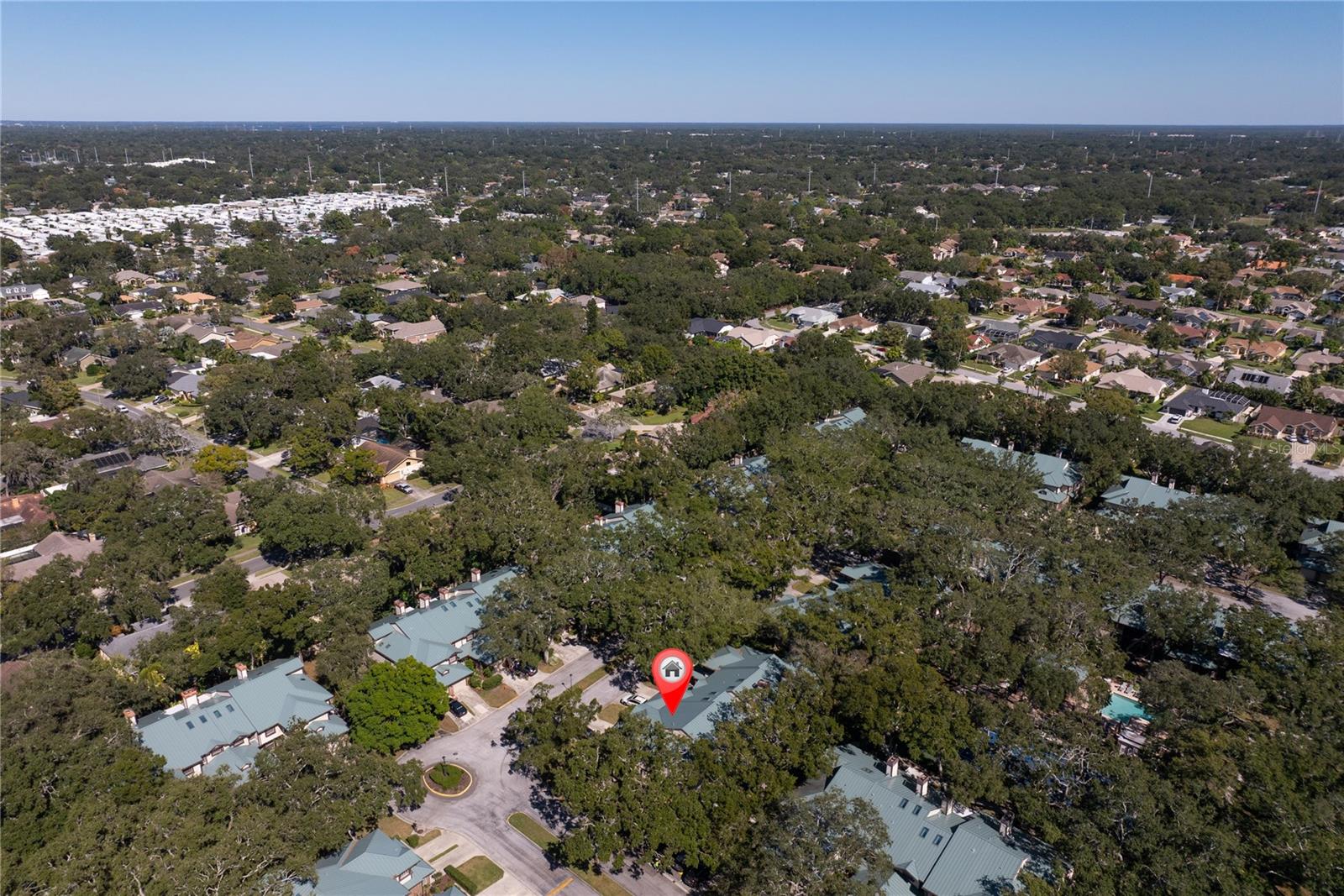 LAUREL OAKS AT COUNT - Residential