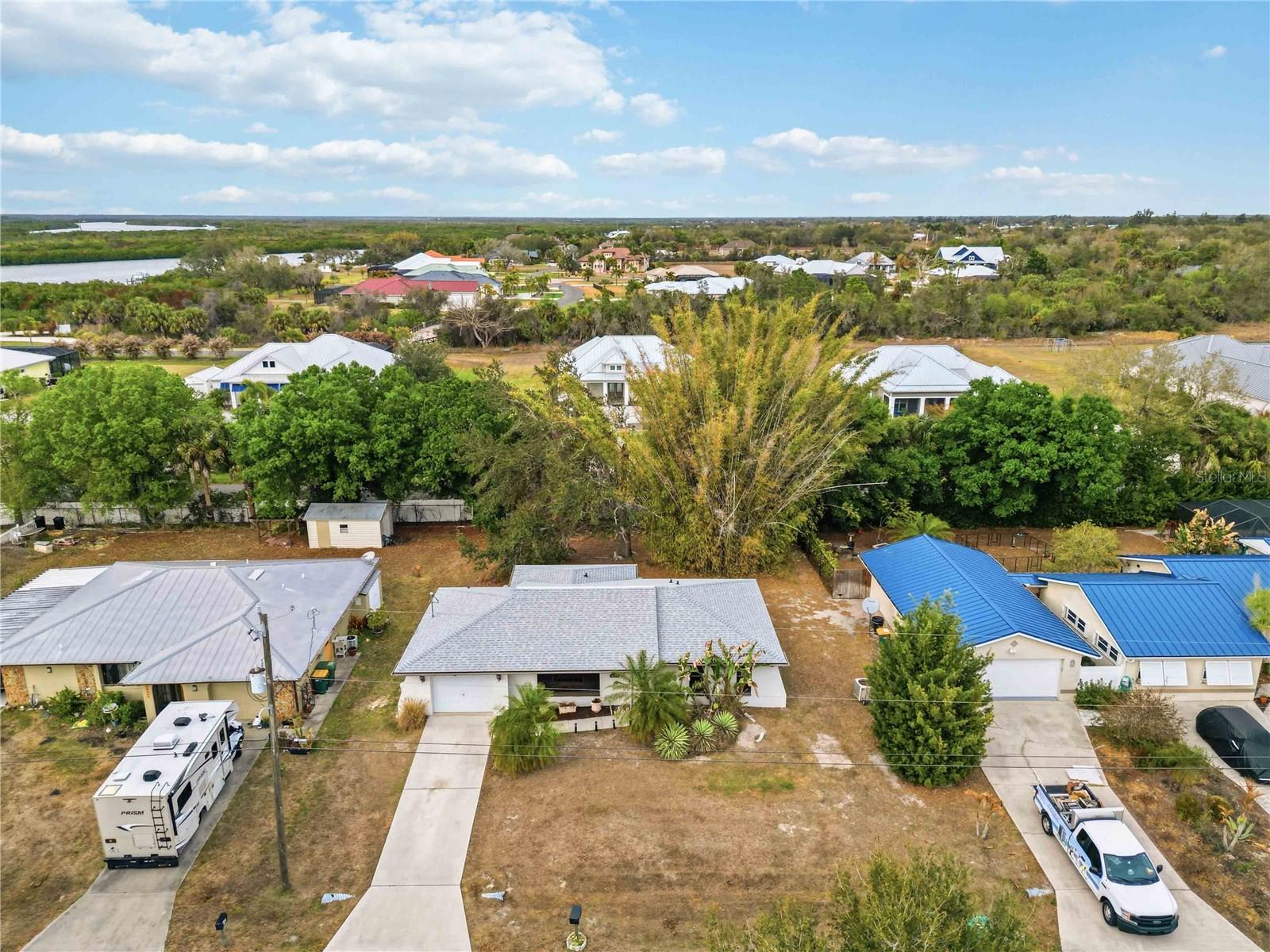 PALM SHORES - Residential