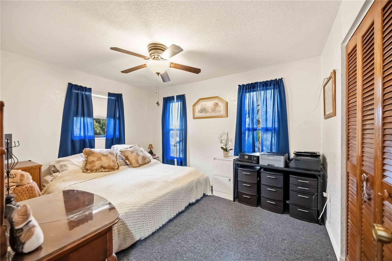 PALM SHORES - Residential