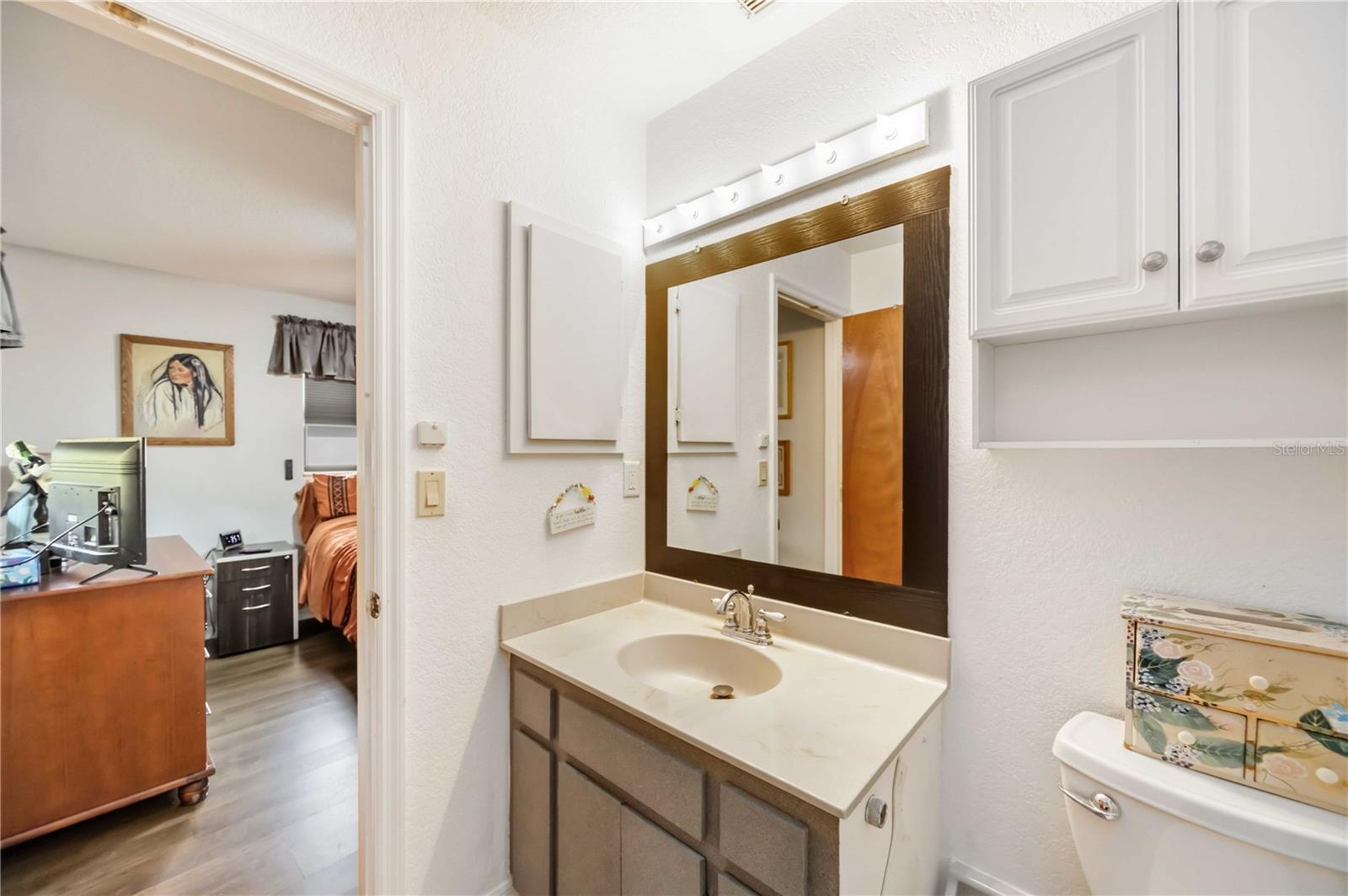 PALM SHORES - Residential