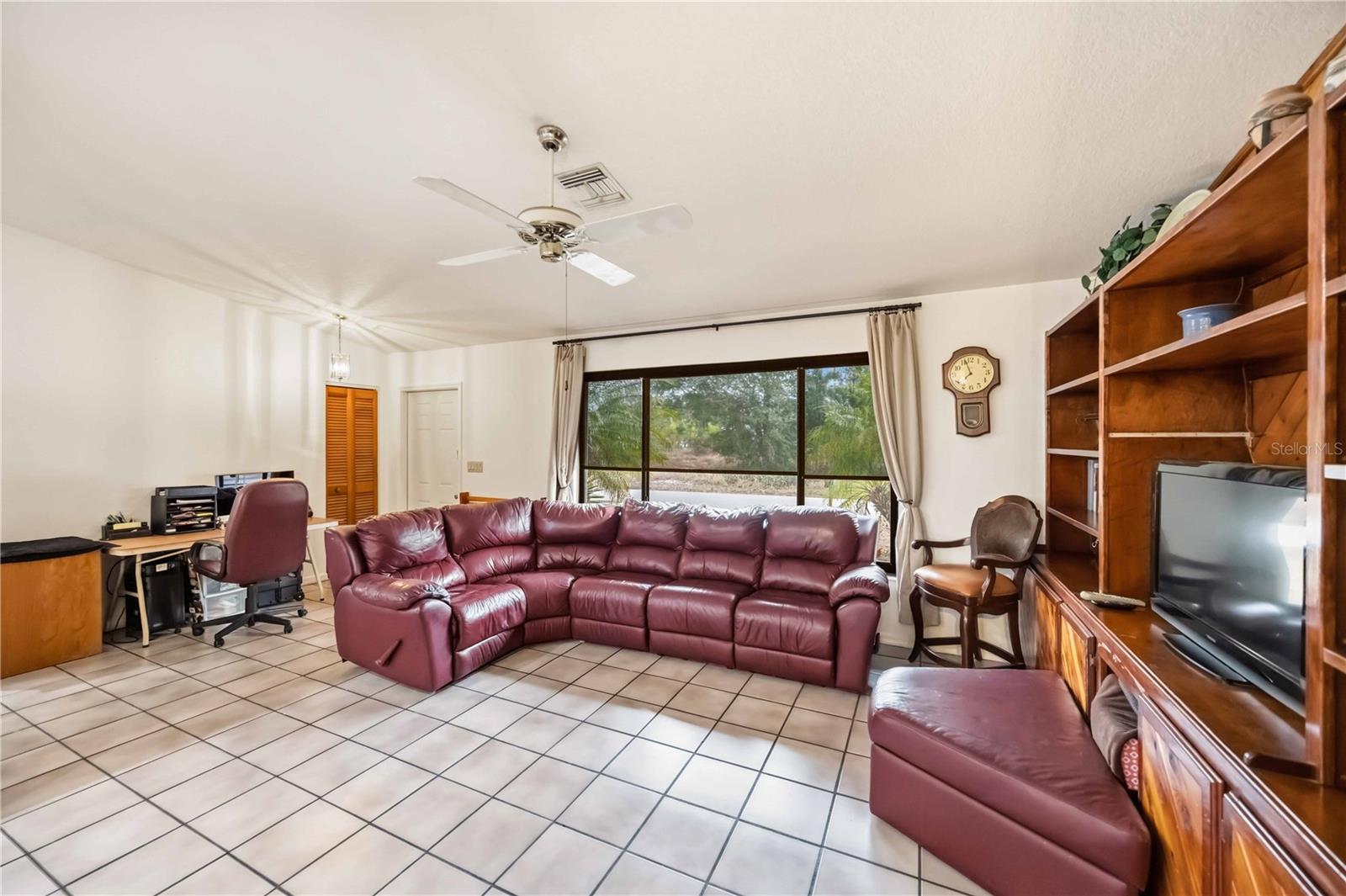 PALM SHORES - Residential