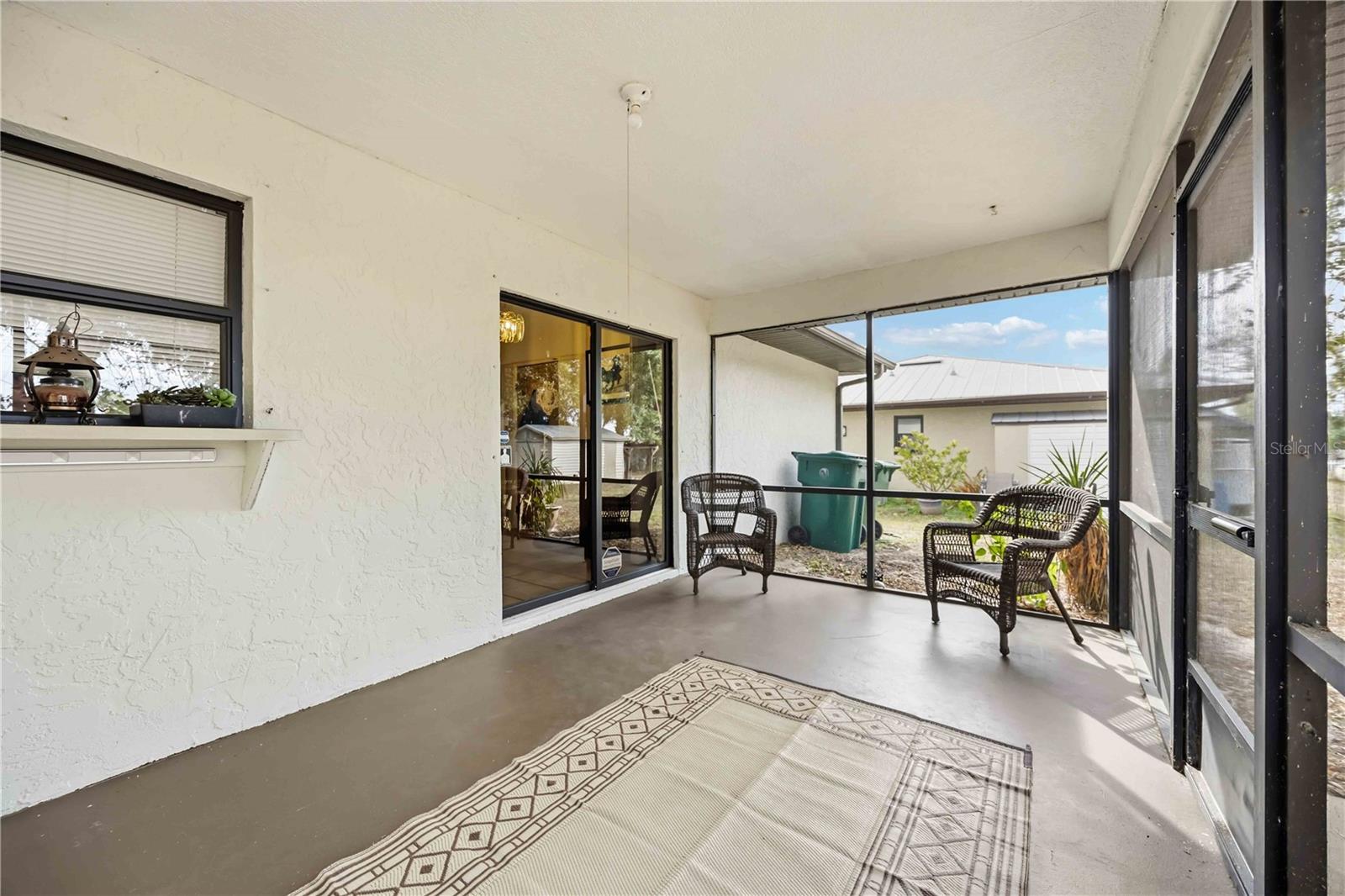 PALM SHORES - Residential