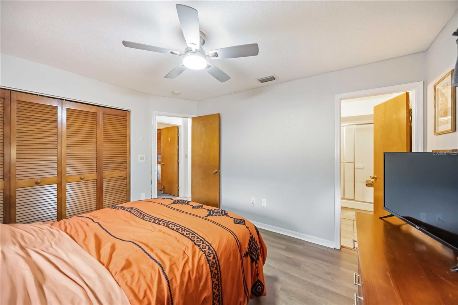 PALM SHORES - Residential