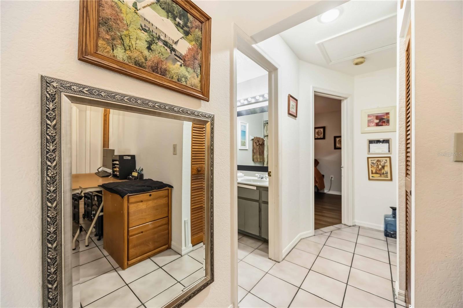 PALM SHORES - Residential