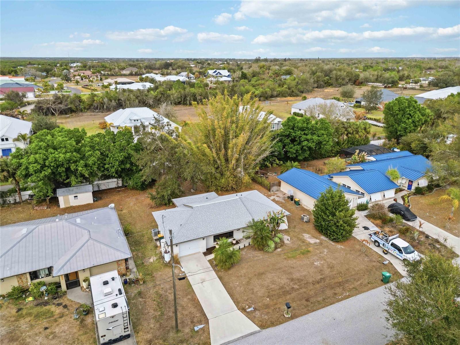 PALM SHORES - Residential