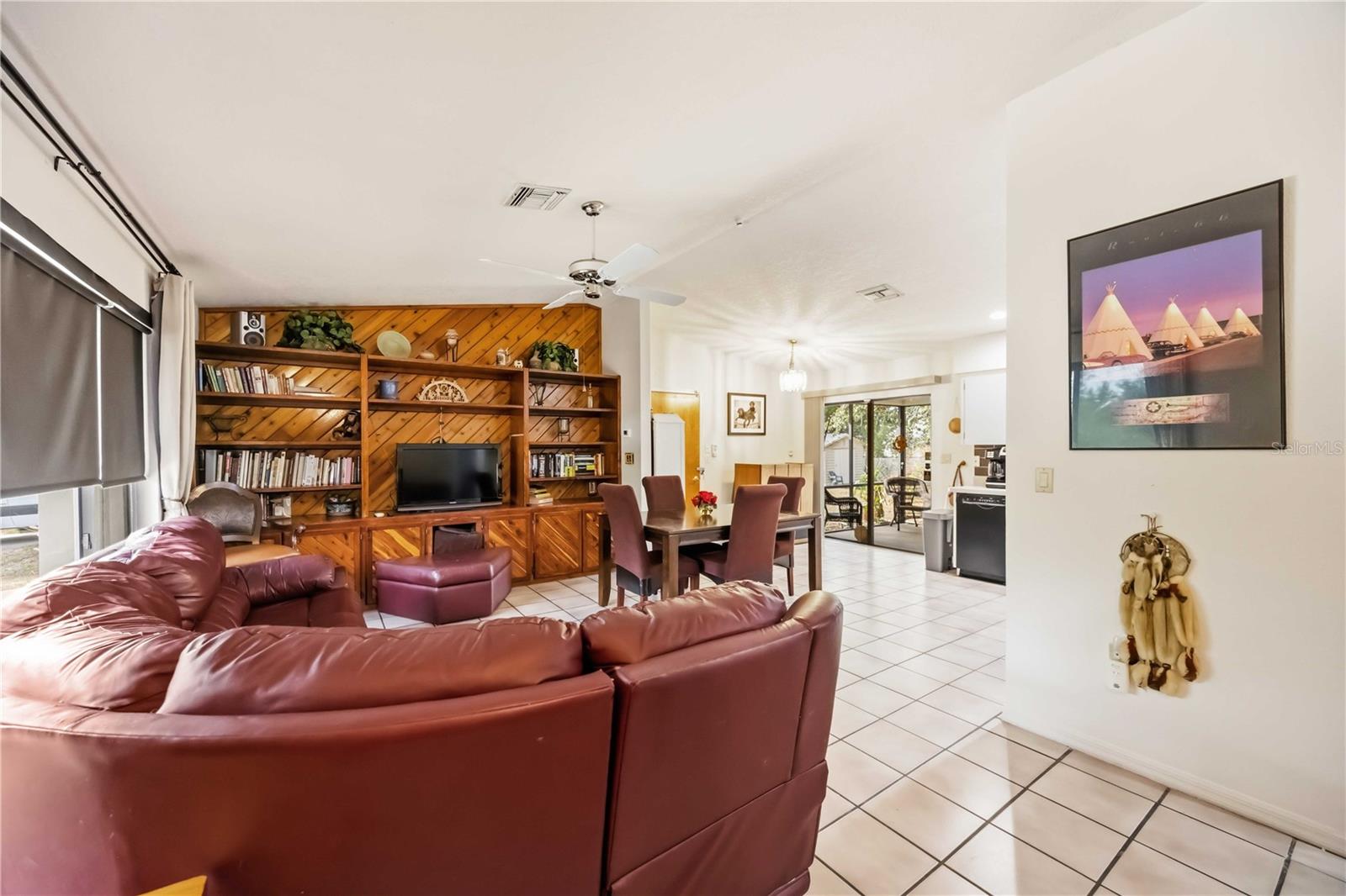 PALM SHORES - Residential