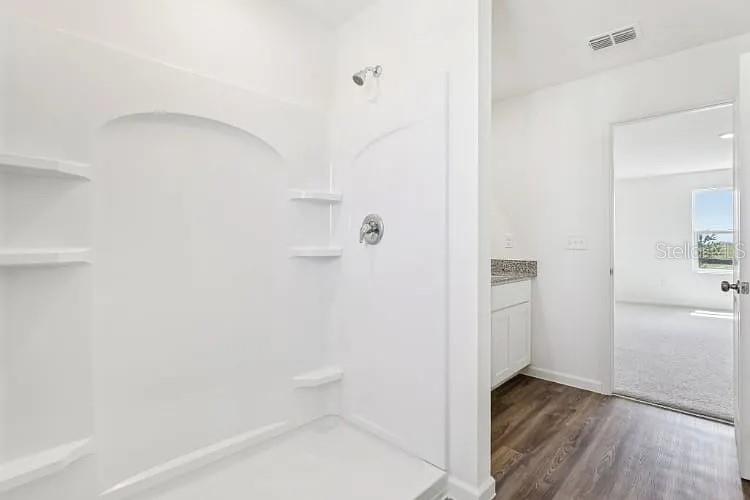 SCENIC TER NORTH - Residential Lease