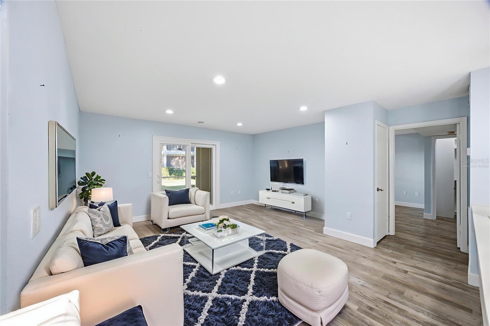 THE HIGHLANDS AT HUNTERS GREE - Residential