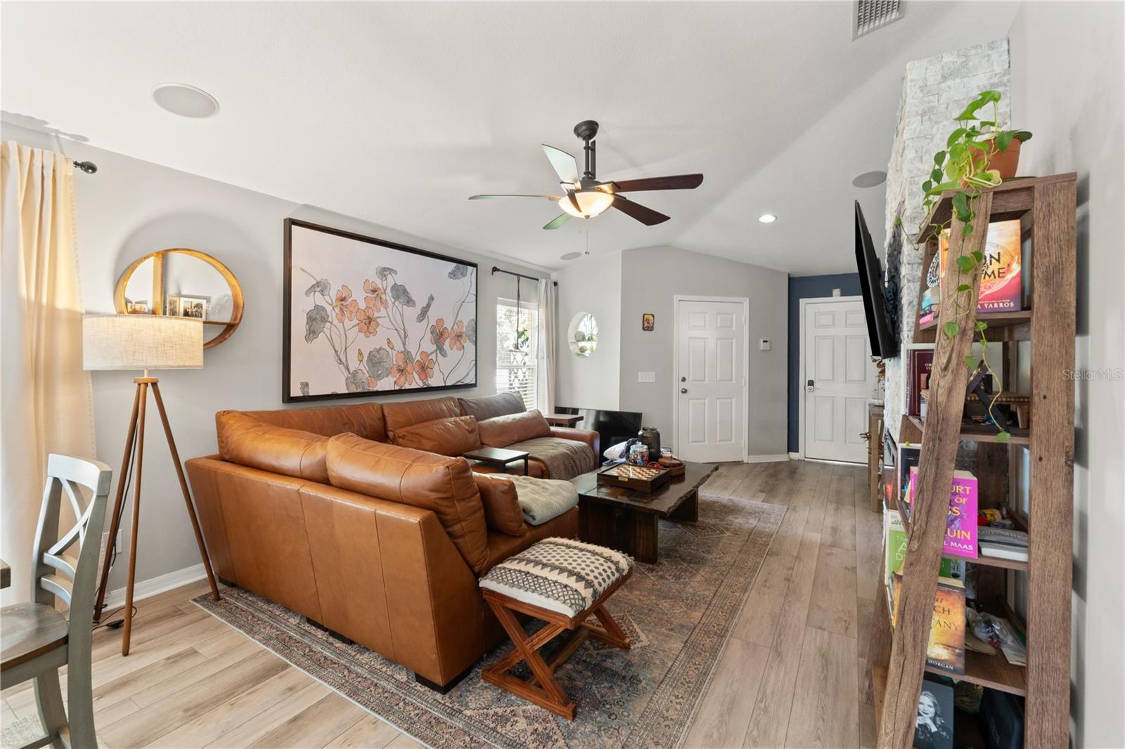 LONE STAR RANCH - Residential