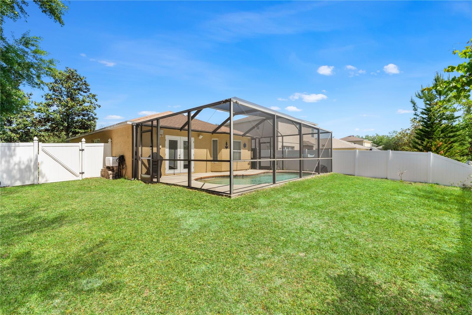 LONE STAR RANCH - Residential