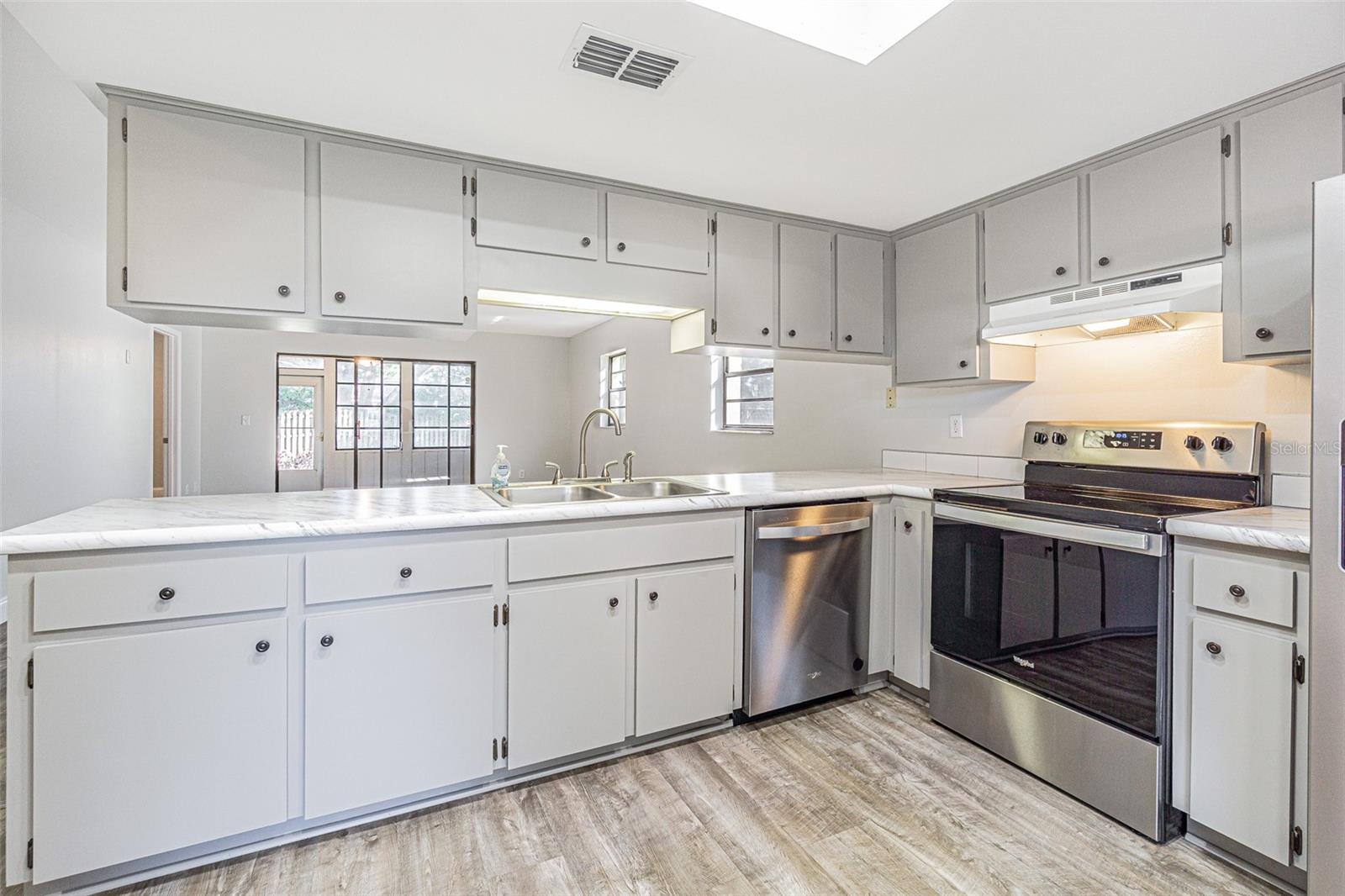 CEDAR RUN - Residential