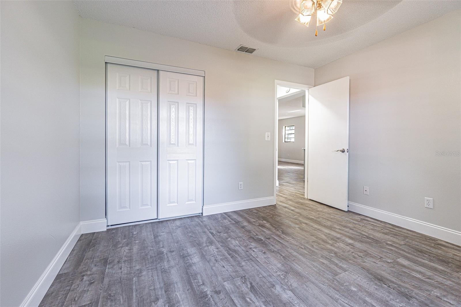 CEDAR RUN - Residential