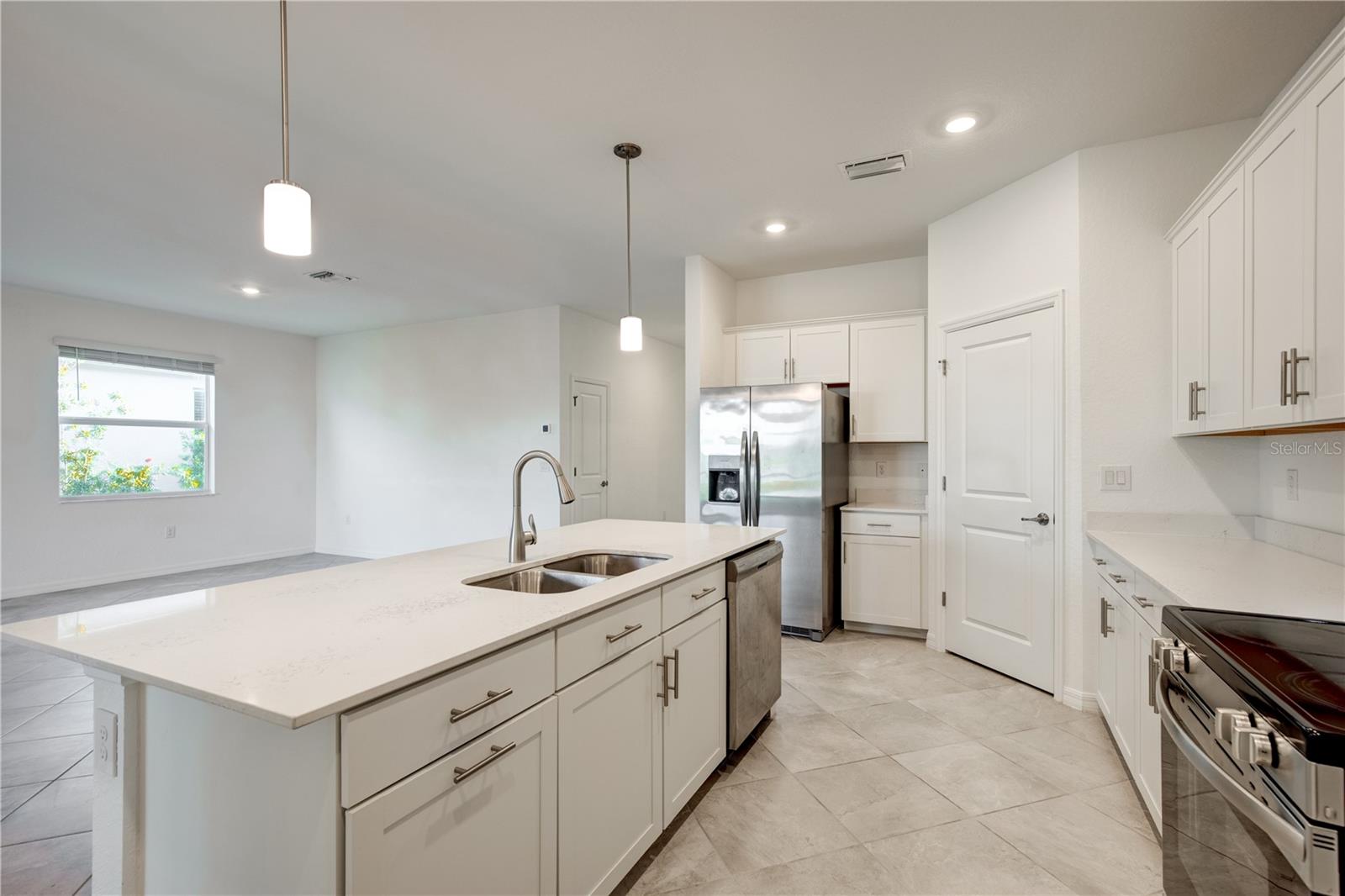 ANTIGUA/WELLEN PARK - Residential Lease