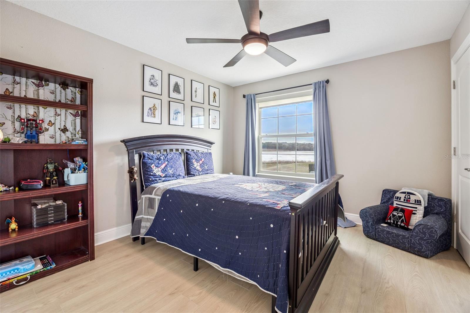 WATERSIDE/JOHNS LK-PH 2B - Residential