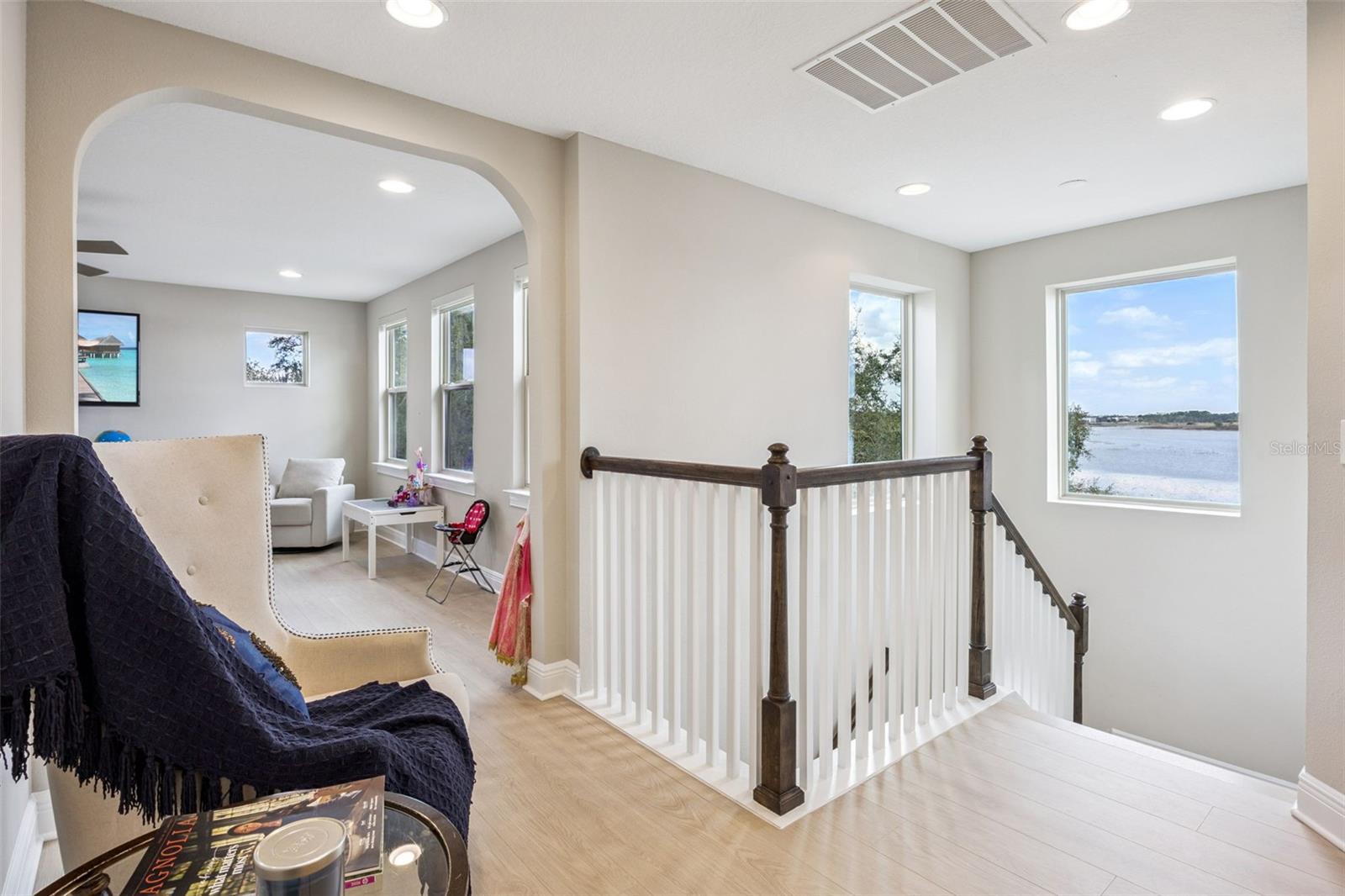 WATERSIDE/JOHNS LK-PH 2B - Residential