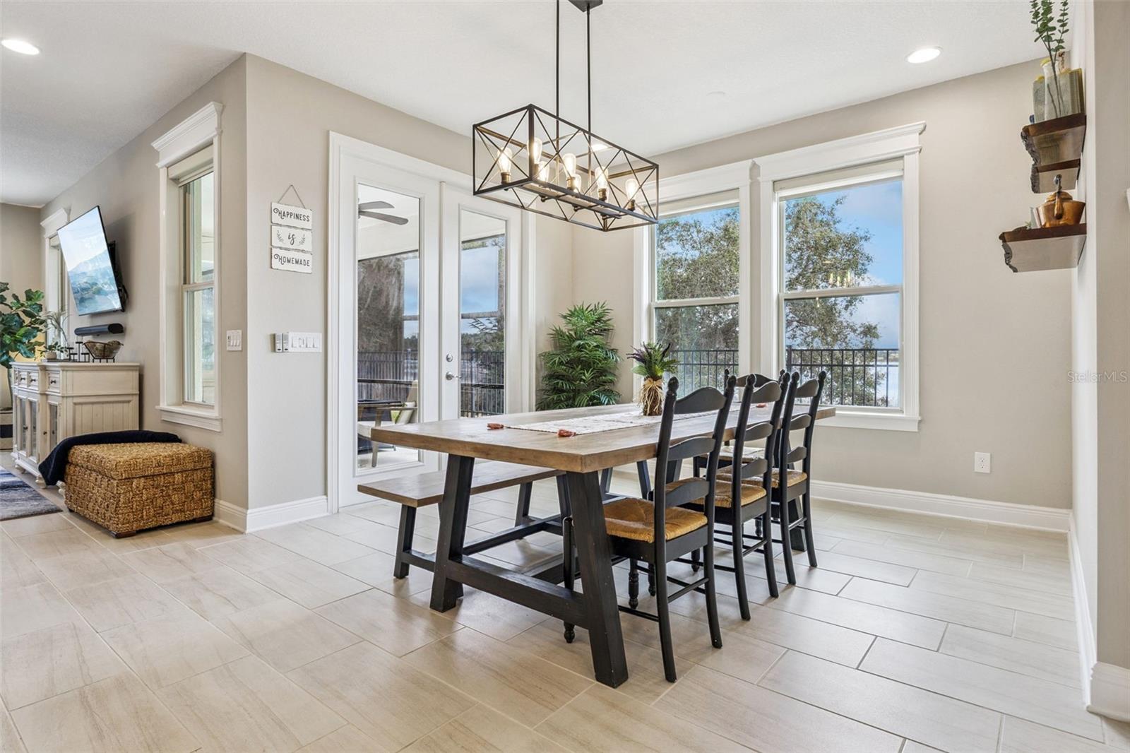 WATERSIDE/JOHNS LK-PH 2B - Residential