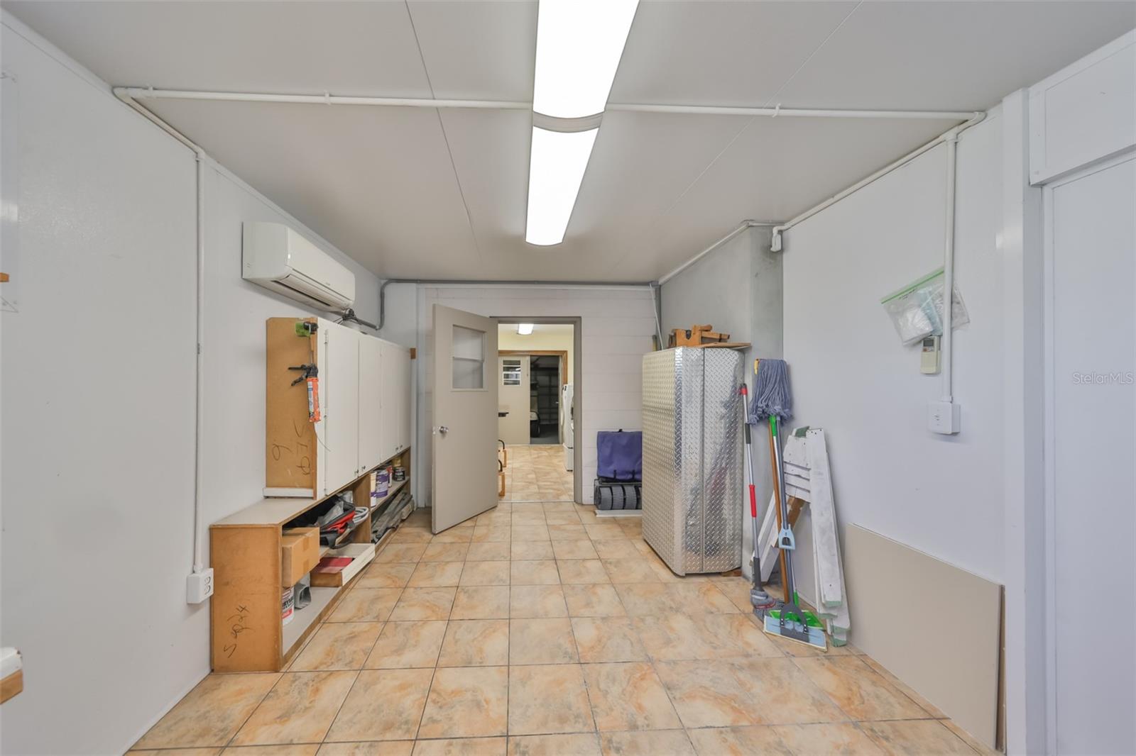 DEL WEBBS SUN CITY FLORIDA UN - Residential