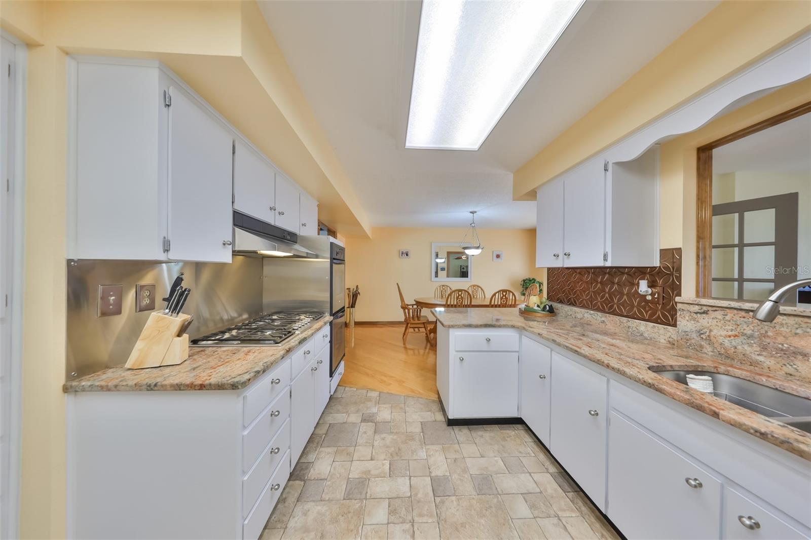 DEL WEBBS SUN CITY FLORIDA UN - Residential