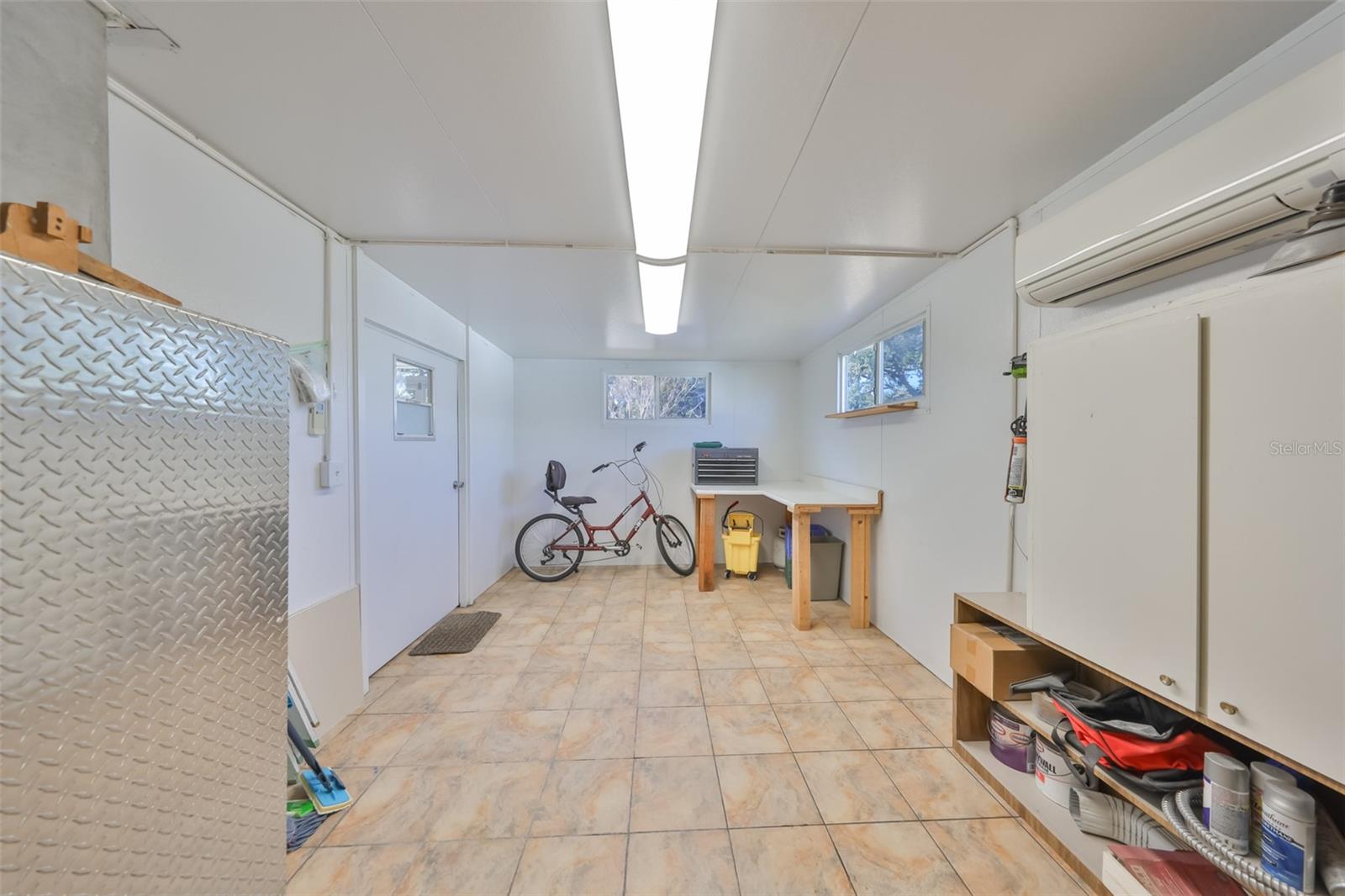 DEL WEBBS SUN CITY FLORIDA UN - Residential