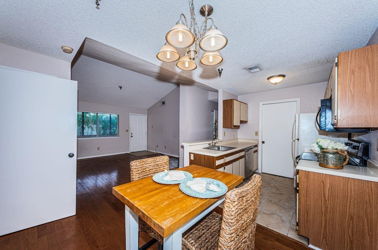 ITOPIA PRIVATE RESIDENCES CONDO - Residential Lease