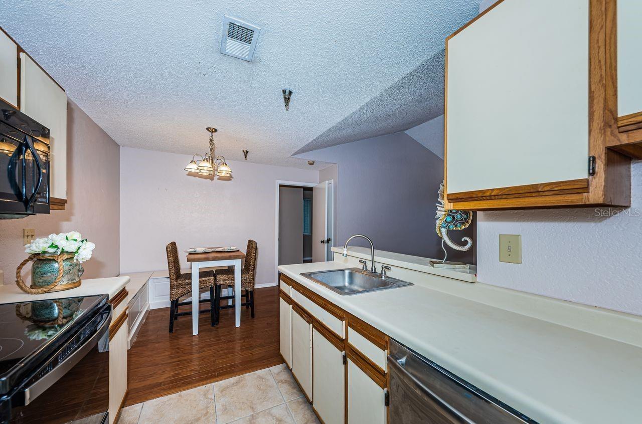 ITOPIA PRIVATE RESIDENCES CONDO - Residential Lease