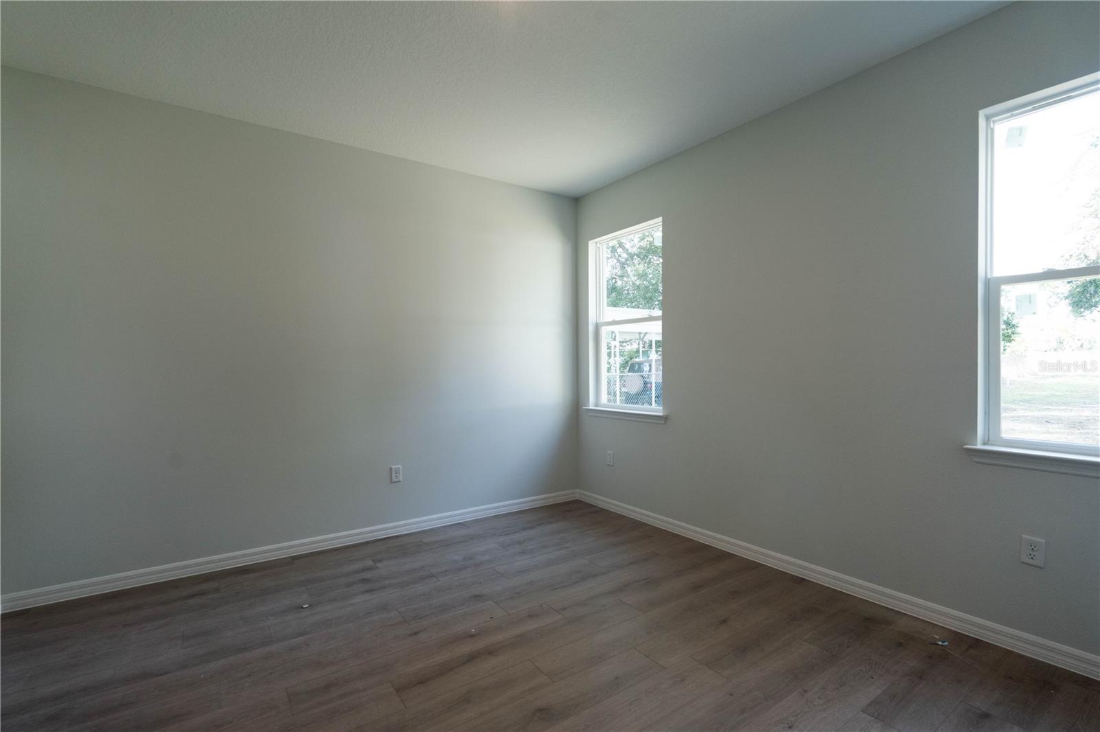 TAVARES BARKSDALES - Residential