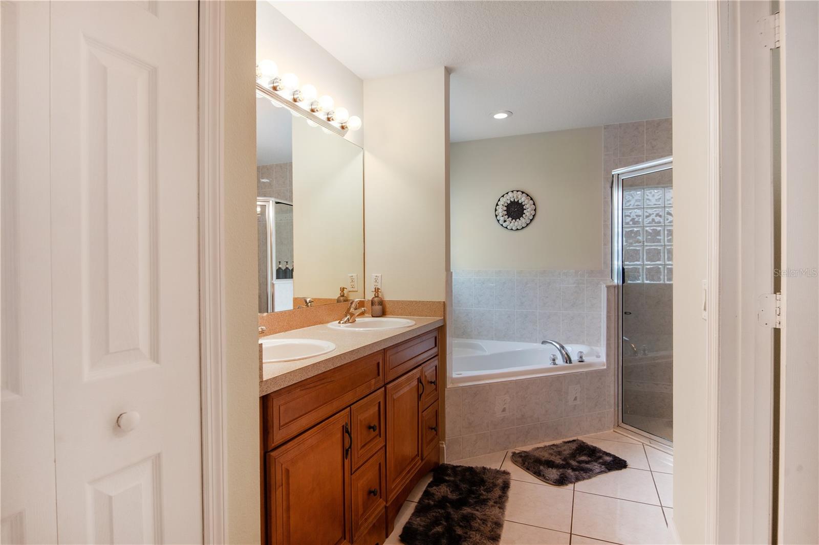 DAVENPORT LAKES PH 05 - Residential