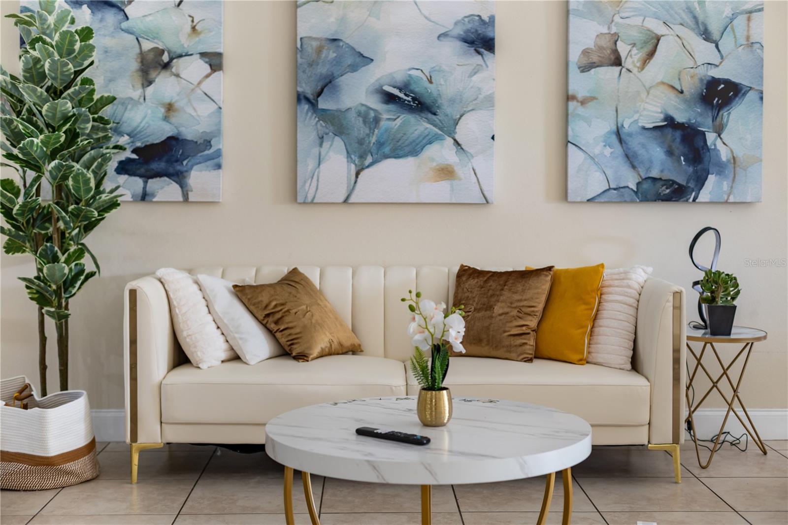 DAVENPORT LAKES PH 05 - Residential