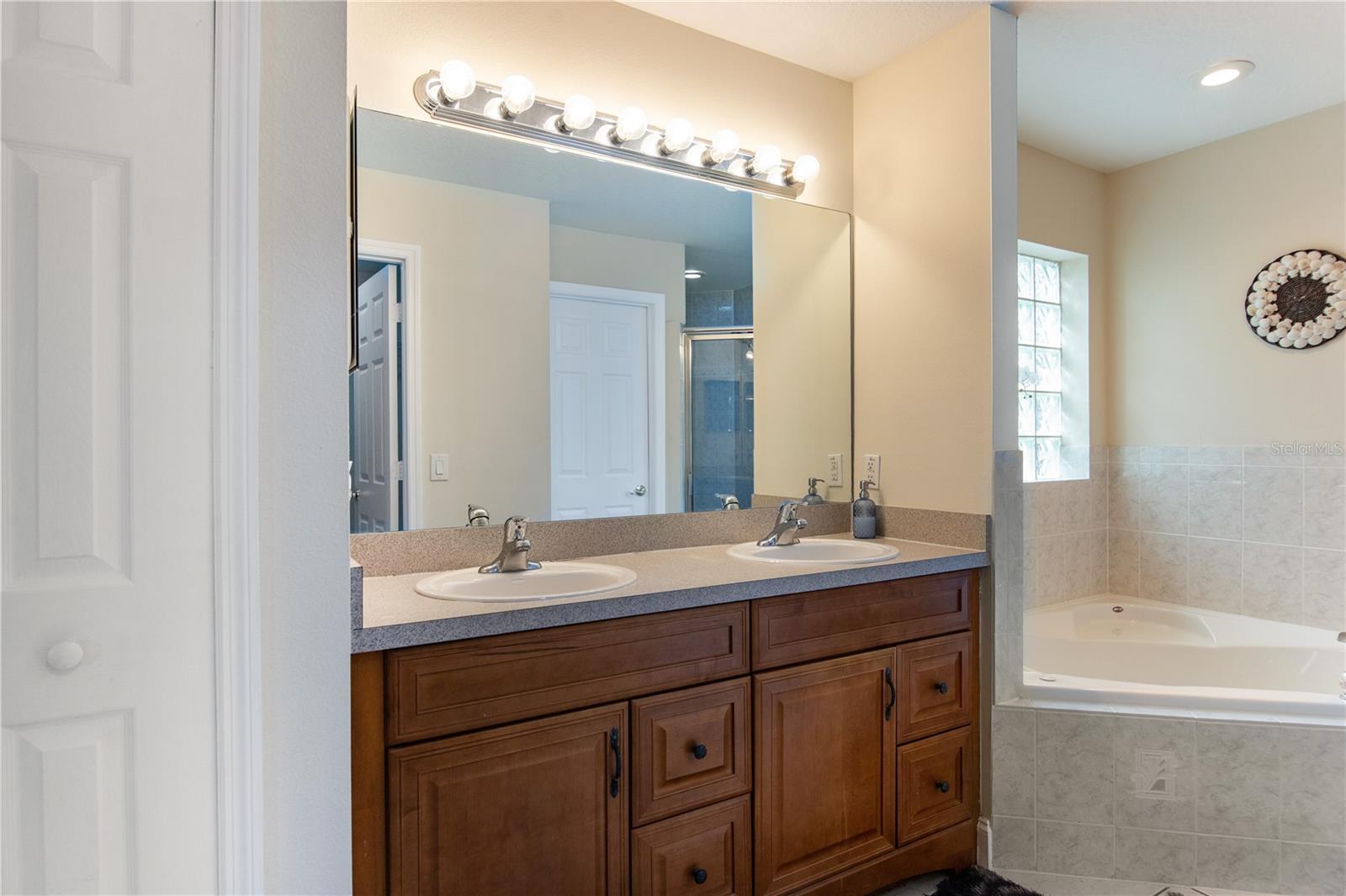 DAVENPORT LAKES PH 05 - Residential