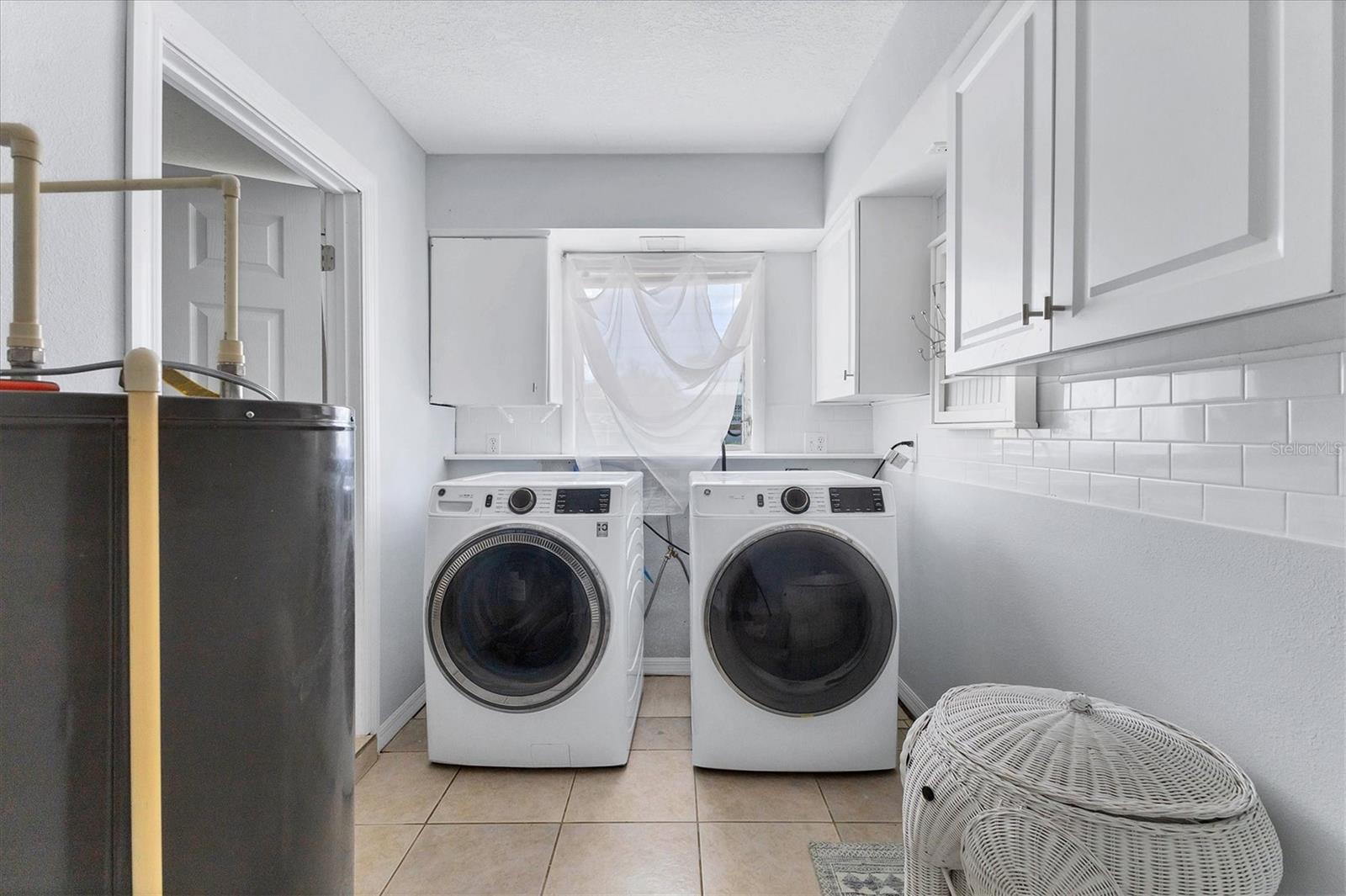 SOUTH VENICE - Residential