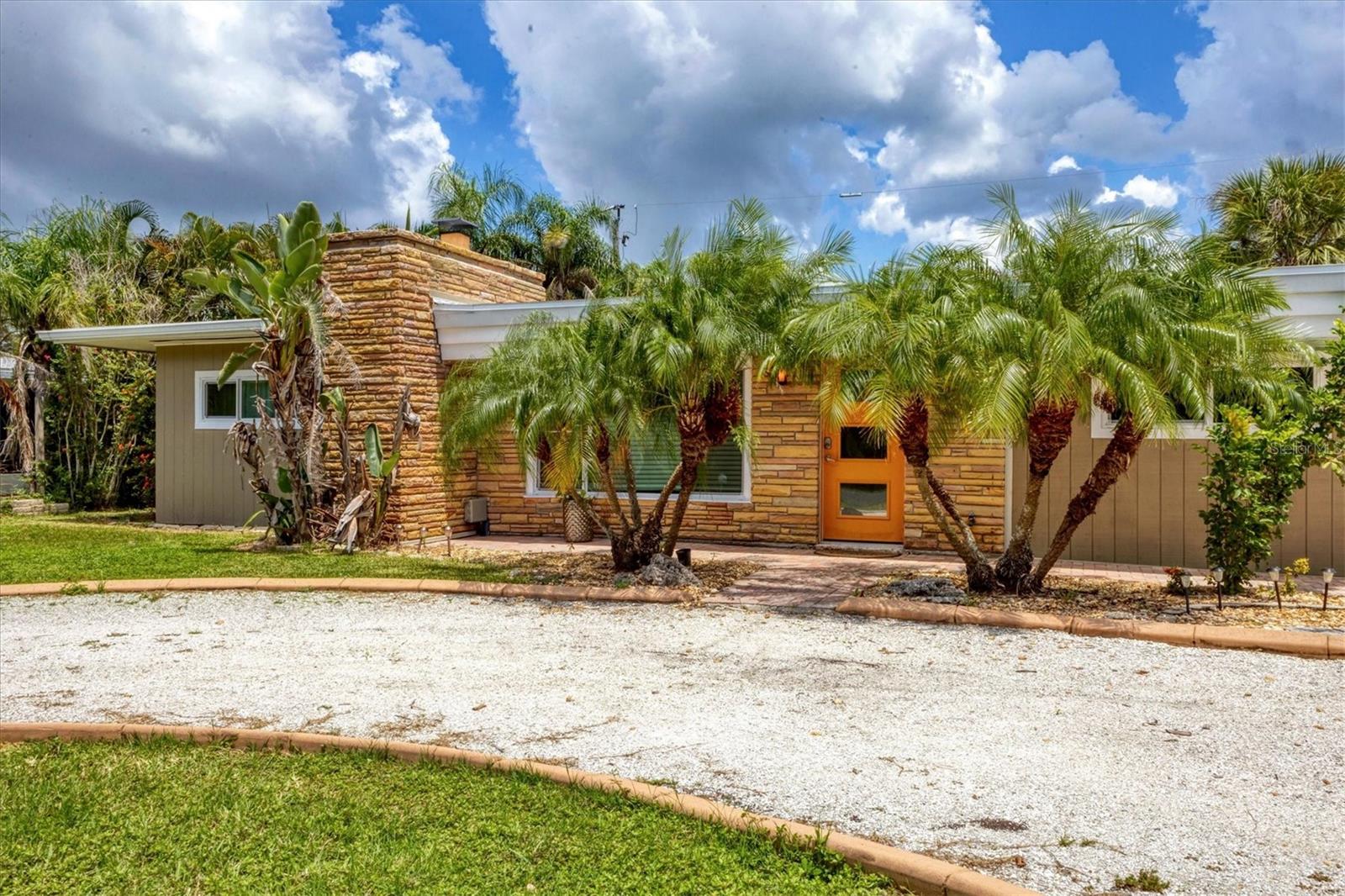 4919 LEMON BAY DRIVE