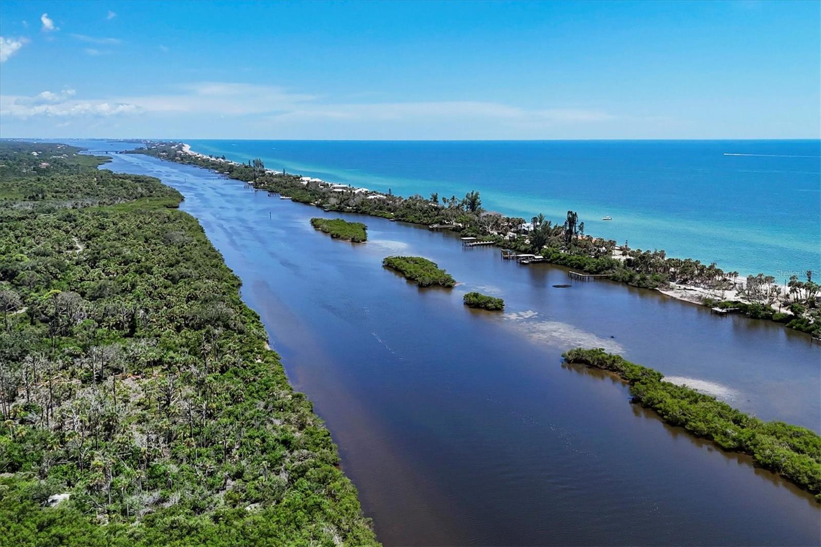 SOUTH VENICE - Residential