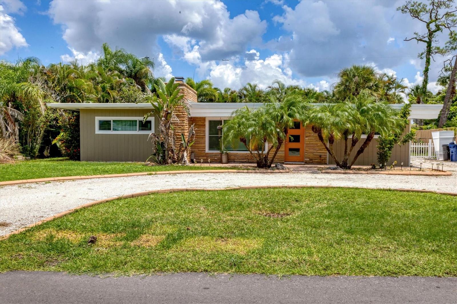 SOUTH VENICE - Residential