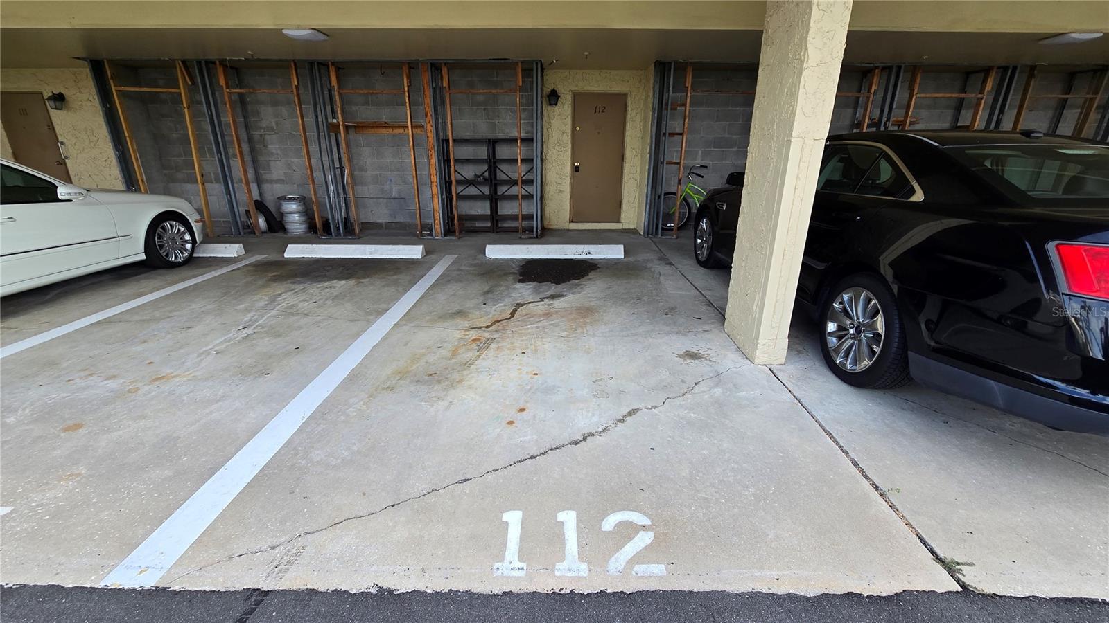 105 ISLAND WAY 112